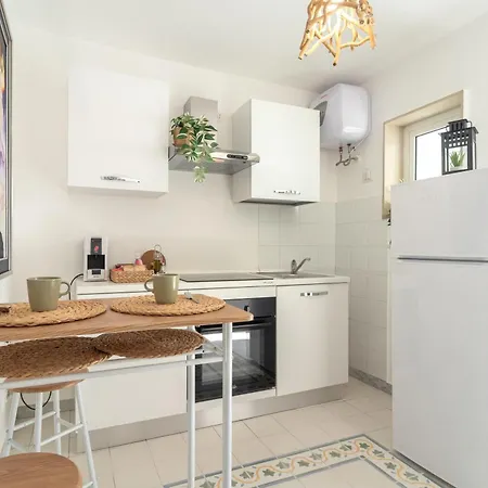 Appartement House Carola *